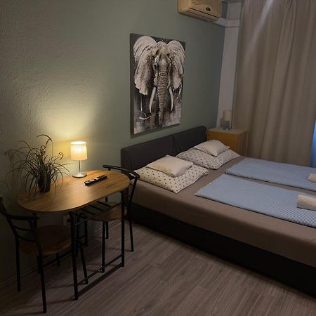 Hermina Apartmanok Westend Boedapest Buitenkant foto