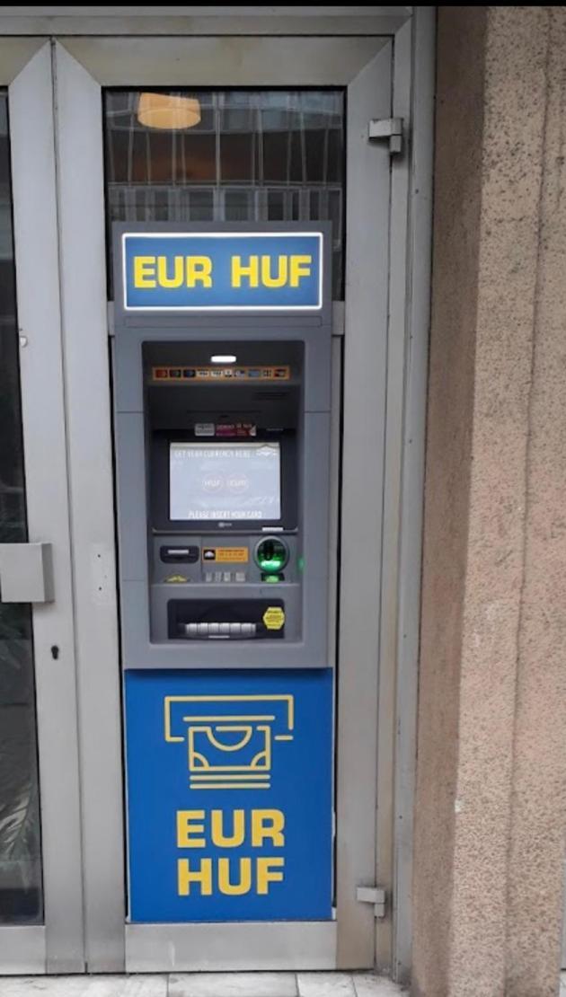 Hermina Apartmanok Westend Boedapest Buitenkant foto