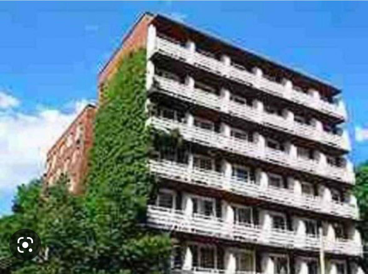 Hermina Apartmanok Westend Boedapest Buitenkant foto
