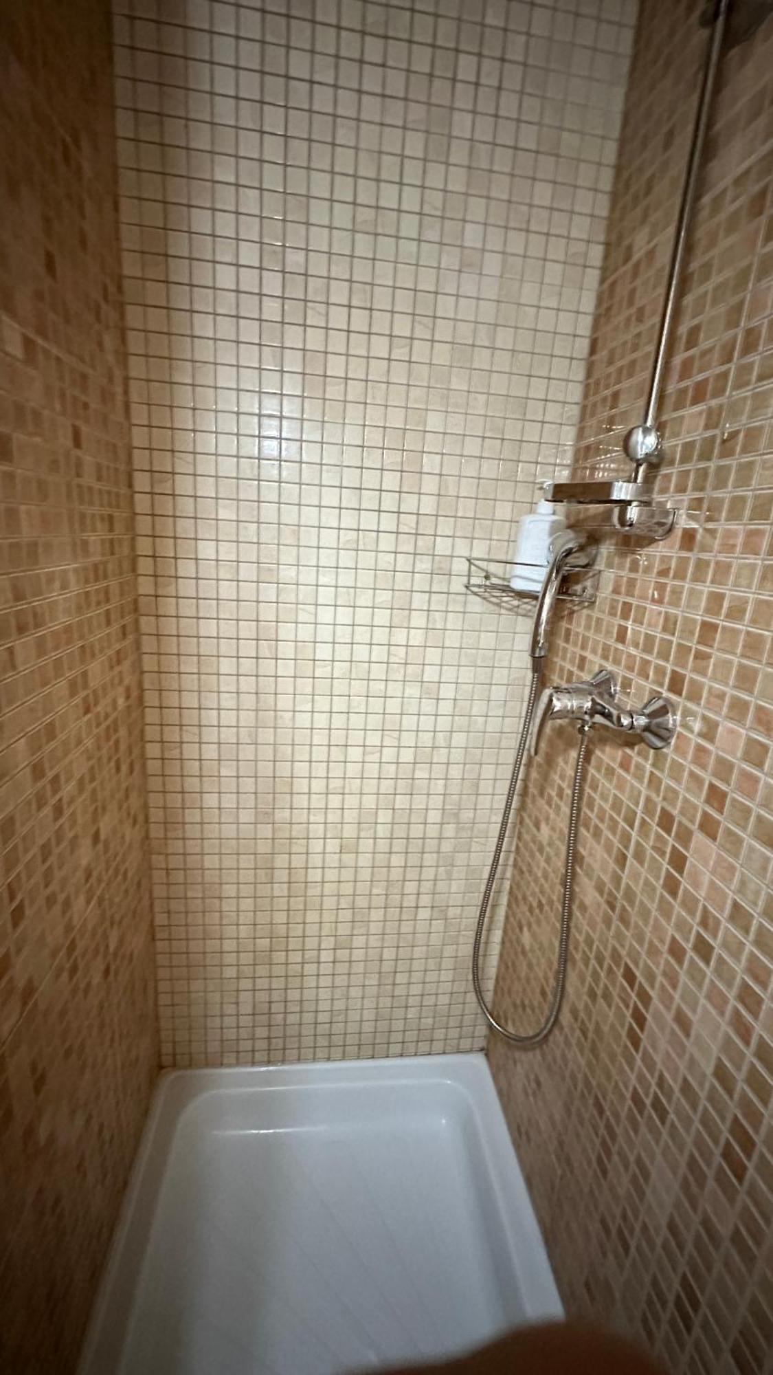 Hermina Apartmanok Westend Boedapest Buitenkant foto