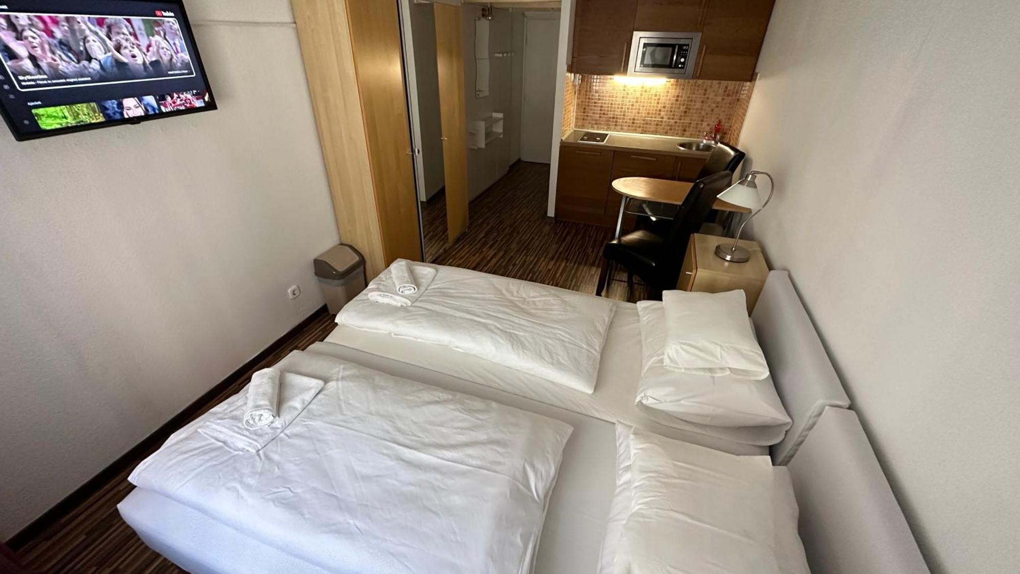 Hermina Apartmanok Westend Boedapest Buitenkant foto